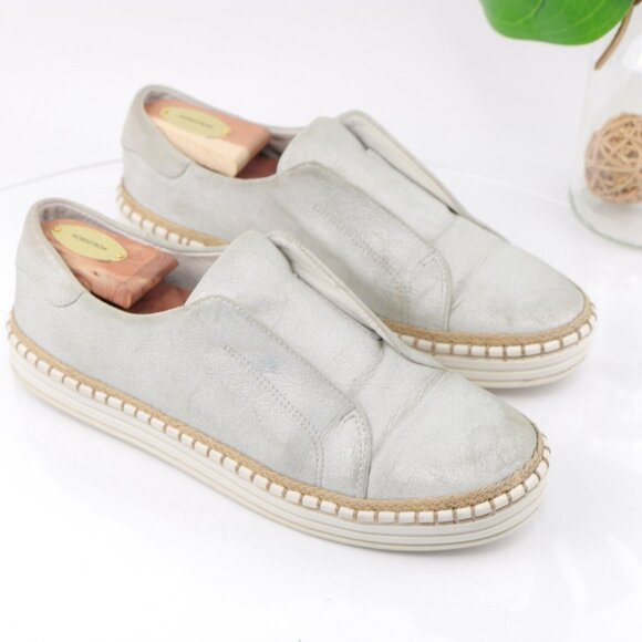 JSlides Womens Kayla Slip On Shoe Size 9 Slver Metallic Leather Sneaker Casual - Picture 3 of 12
